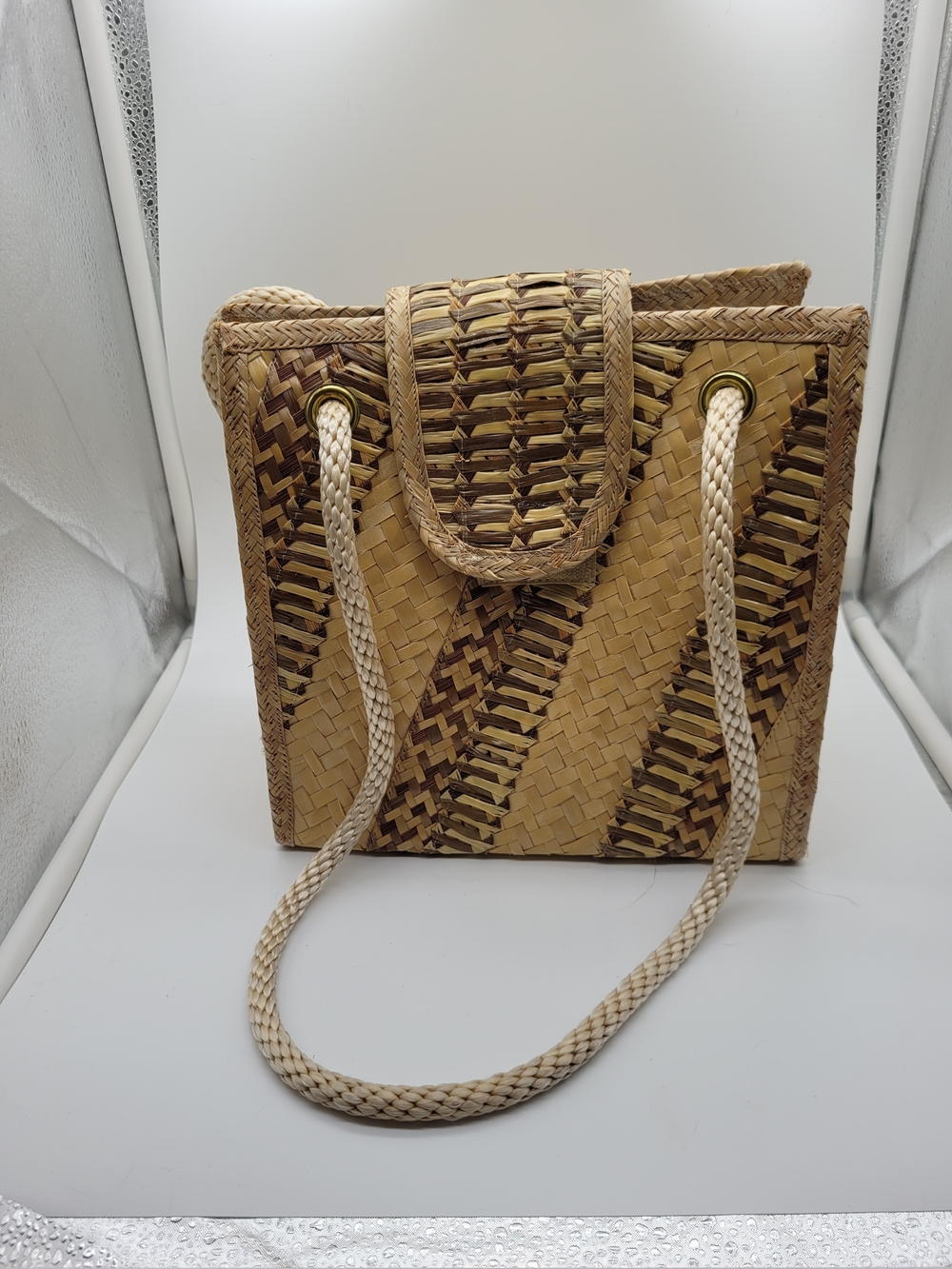 VTG Eldena’s Collection Bahamas Handcrafted Straw Shoulder Bag Boho Geometric